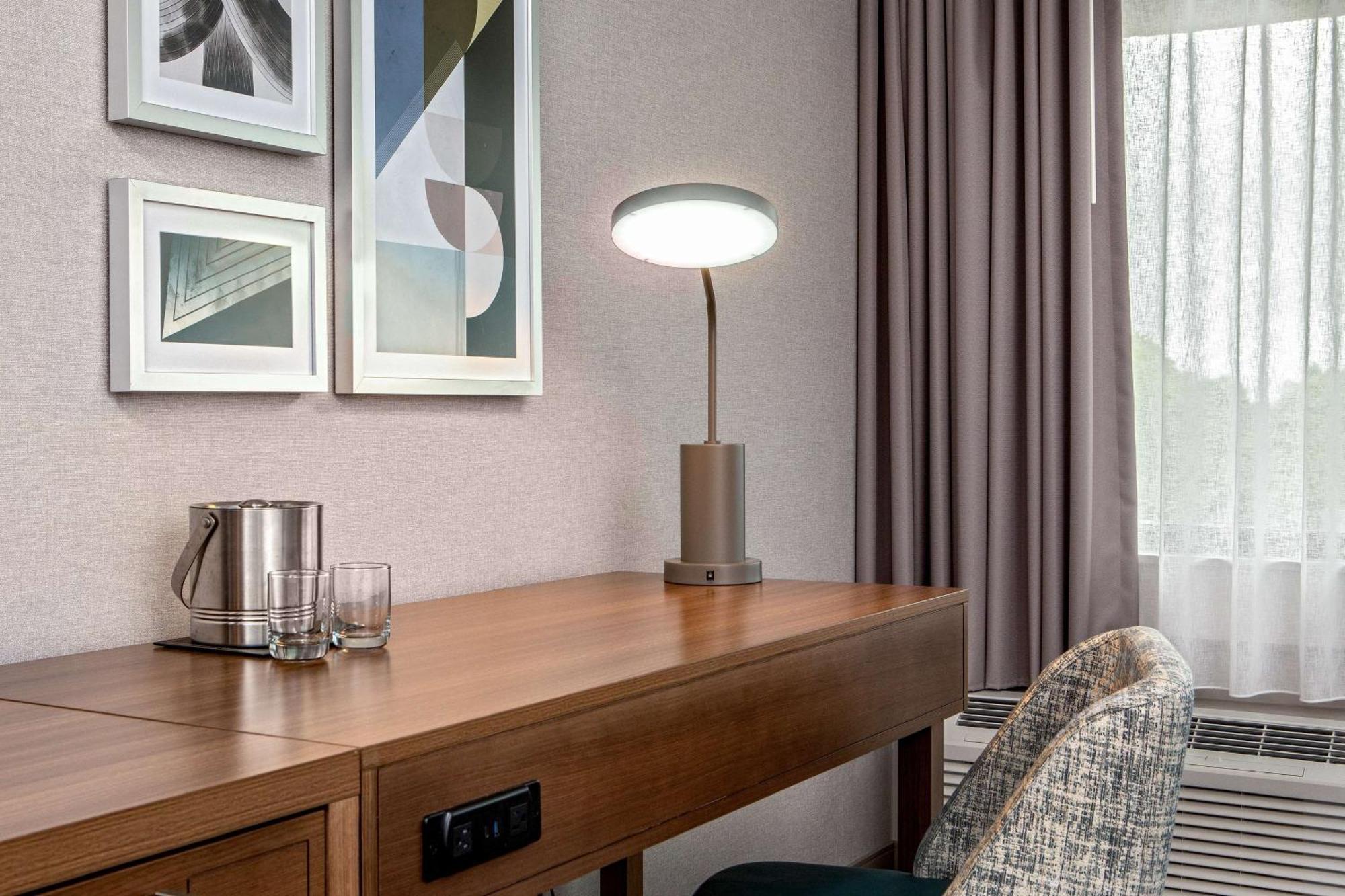 Готель Doubletree By Hilton Boston/Вестборо Екстер'єр фото