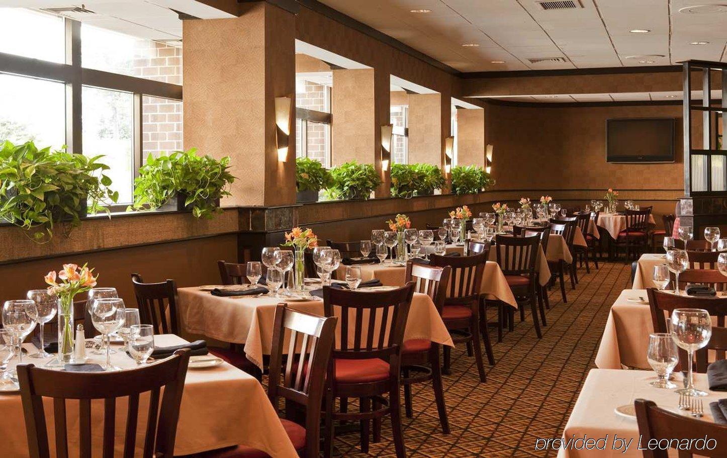 Готель Doubletree By Hilton Boston/Вестборо Ресторан фото